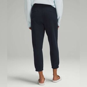 117 LULULEMON PANTS SZ 10 W 14.5” R 12” L 39”